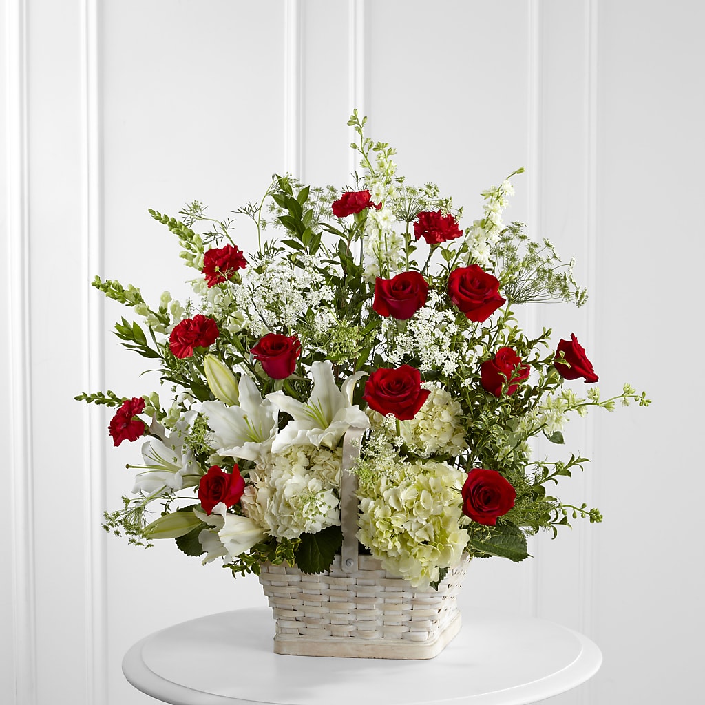 In Loving Memory Arrangement – THE FLOWER PATCH & GIFT SHOPPE, Lehighton PA