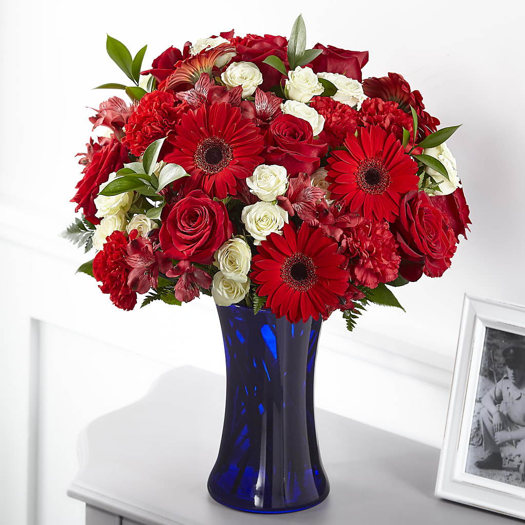 Hearts Embrace Bouquet – THE FLOWER PATCH & GIFT SHOPPE, Lehighton PA