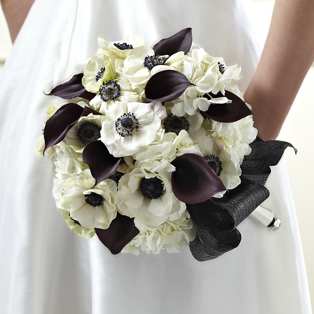 To Have and To Hold Bouquet – THE FLOWER PATCH & GIFT SHOPPE, Lehighton PA