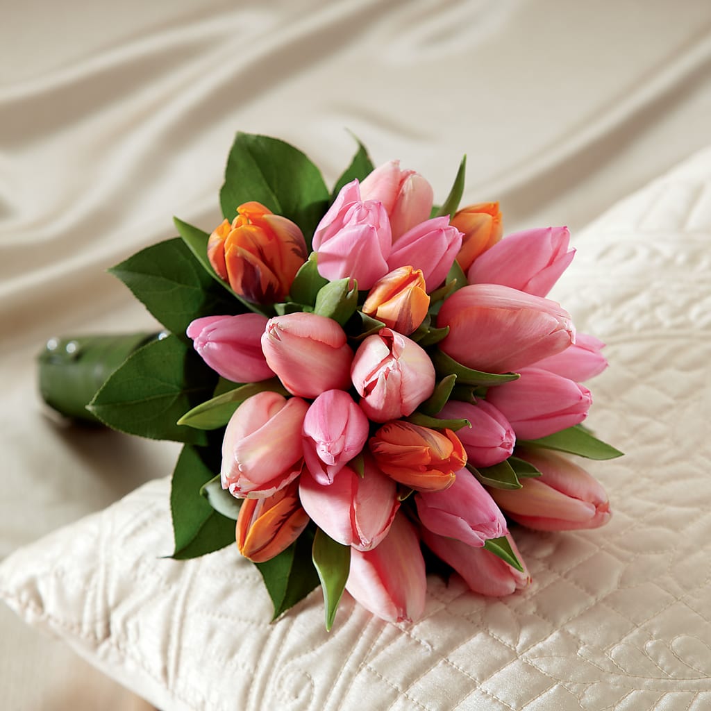 Embraceable Bouquet – THE FLOWER PATCH & GIFT SHOPPE, Lehighton PA