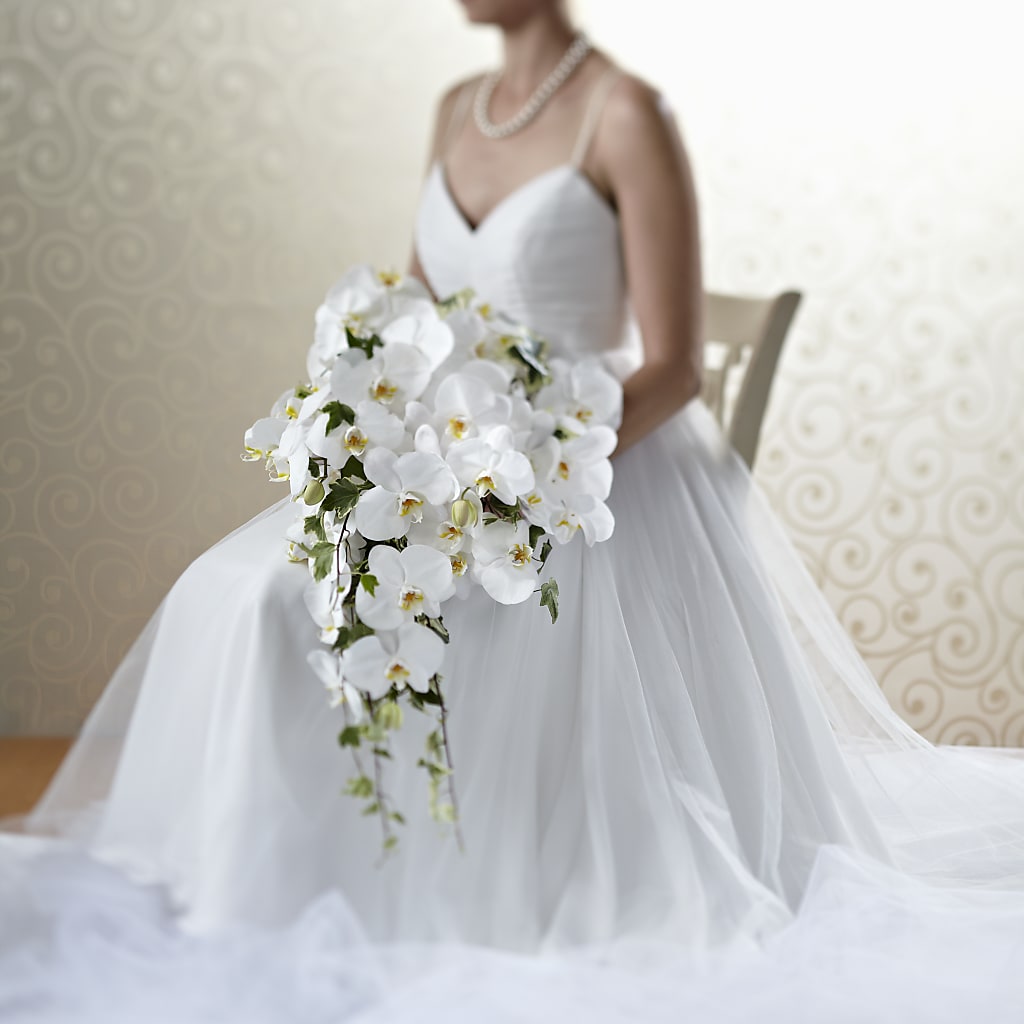 Classic White Bouquet – THE FLOWER PATCH & GIFT SHOPPE, Lehighton PA
