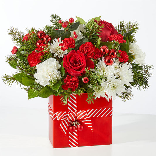 Presents Under the Tree Bouquet – THE FLOWER PATCH & GIFT SHOPPE, Lehighton PA