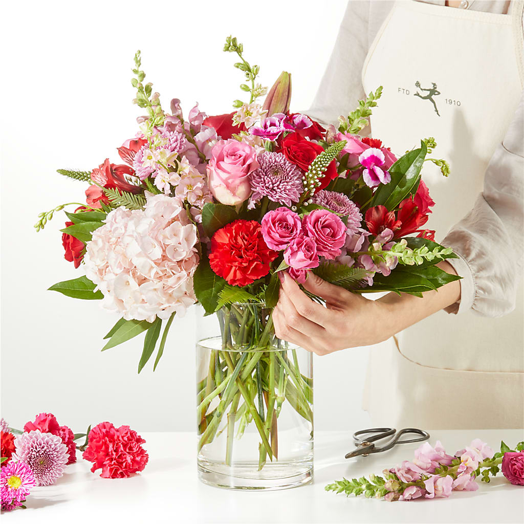 Swooning Over You - A Luxury Florist Original – THE FLOWER PATCH & GIFT SHOPPE, Lehighton PA