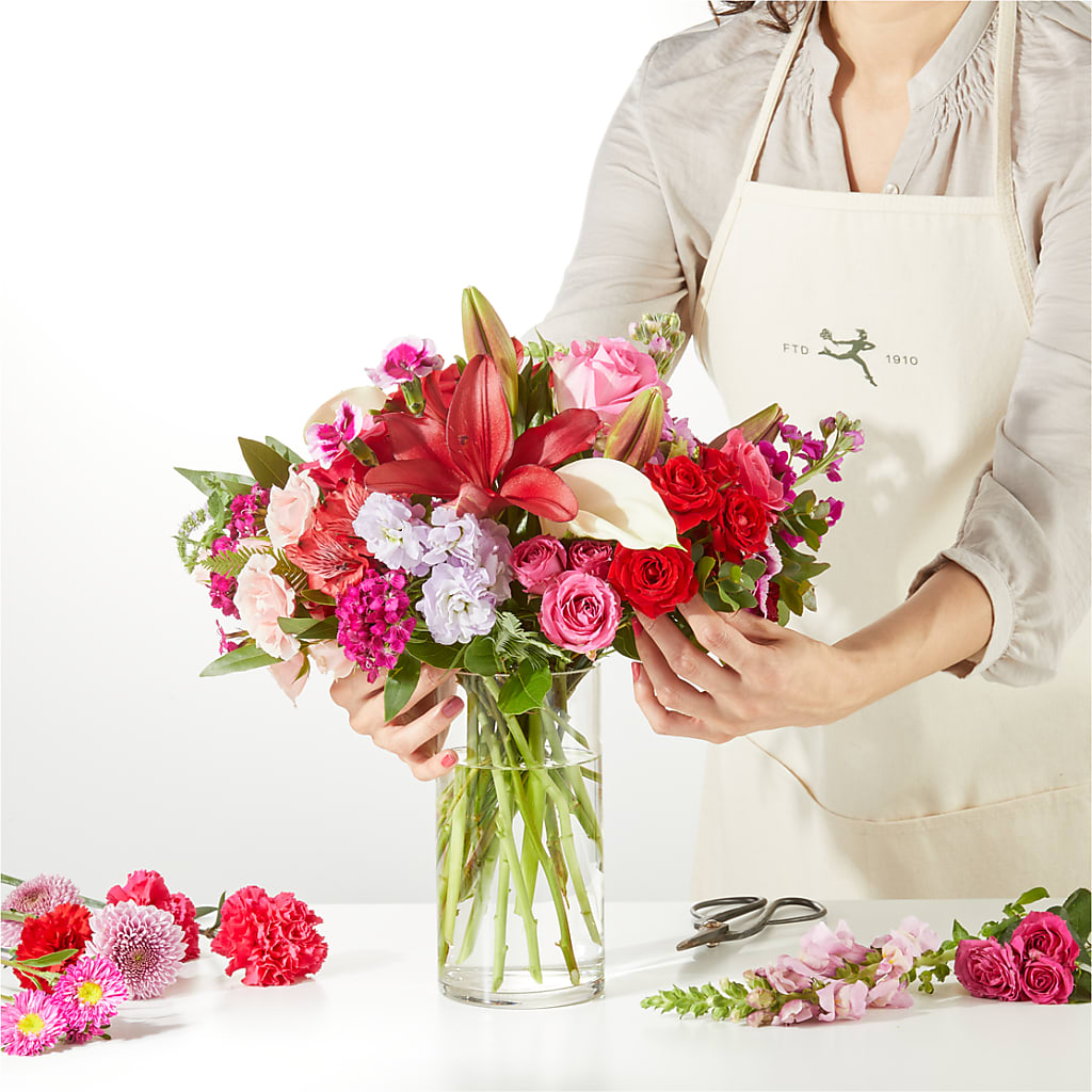 Swooning Over You - A Luxury Florist Original – THE FLOWER PATCH & GIFT SHOPPE, Lehighton PA