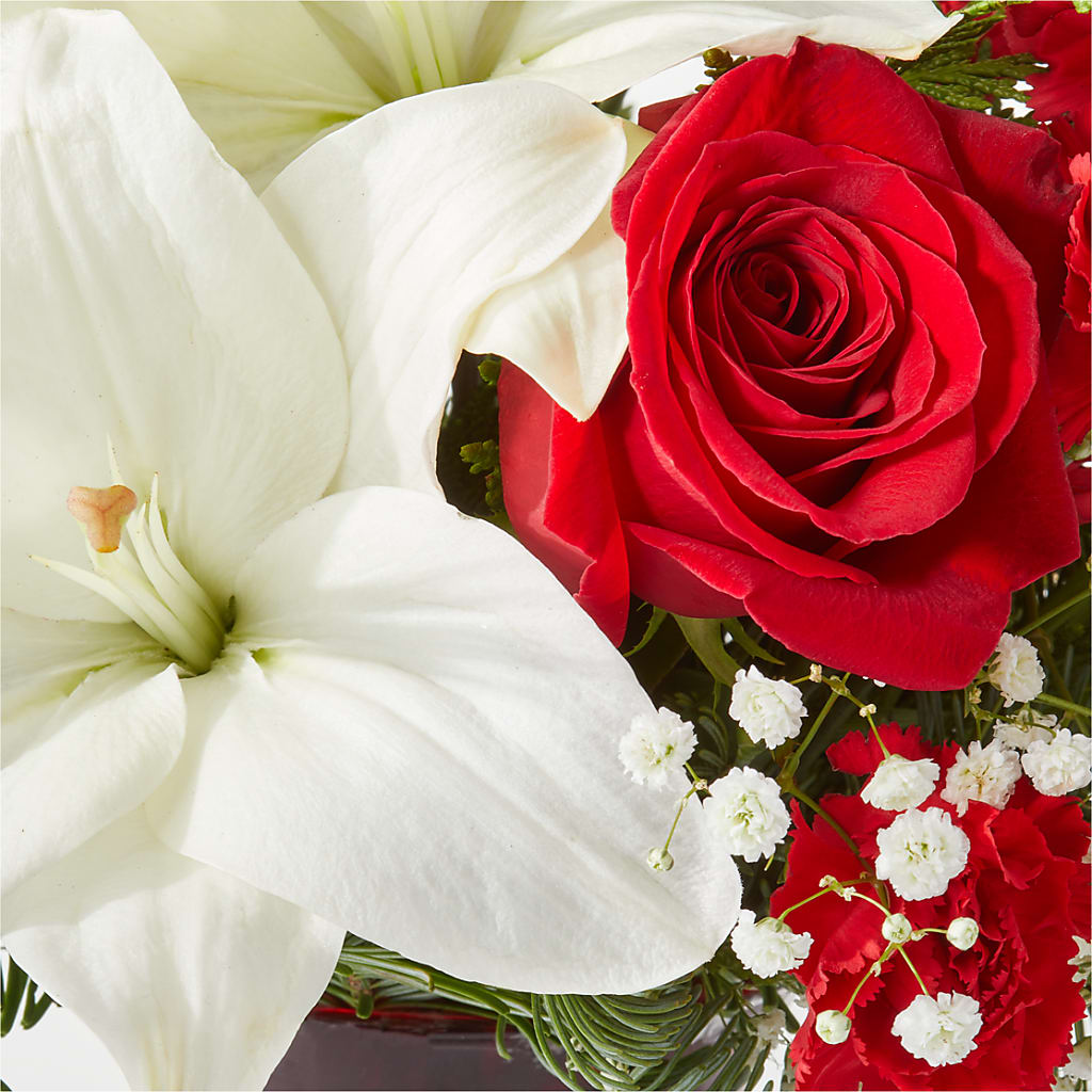 Holiday Season Bouquet – THE FLOWER PATCH & GIFT SHOPPE, Lehighton PA