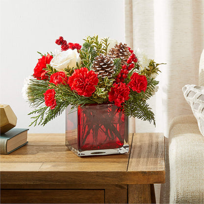 Christmas Market Bouquet – THE FLOWER PATCH & GIFT SHOPPE, Lehighton PA