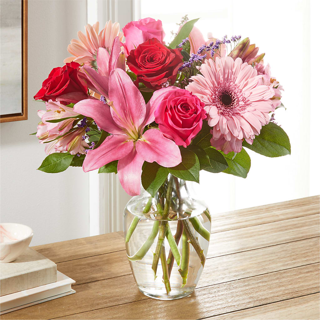 Lots of Love Bouquet – THE FLOWER PATCH & GIFT SHOPPE, Lehighton PA