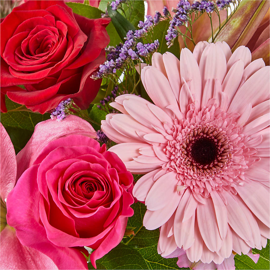 Lots of Love Bouquet – THE FLOWER PATCH & GIFT SHOPPE, Lehighton PA