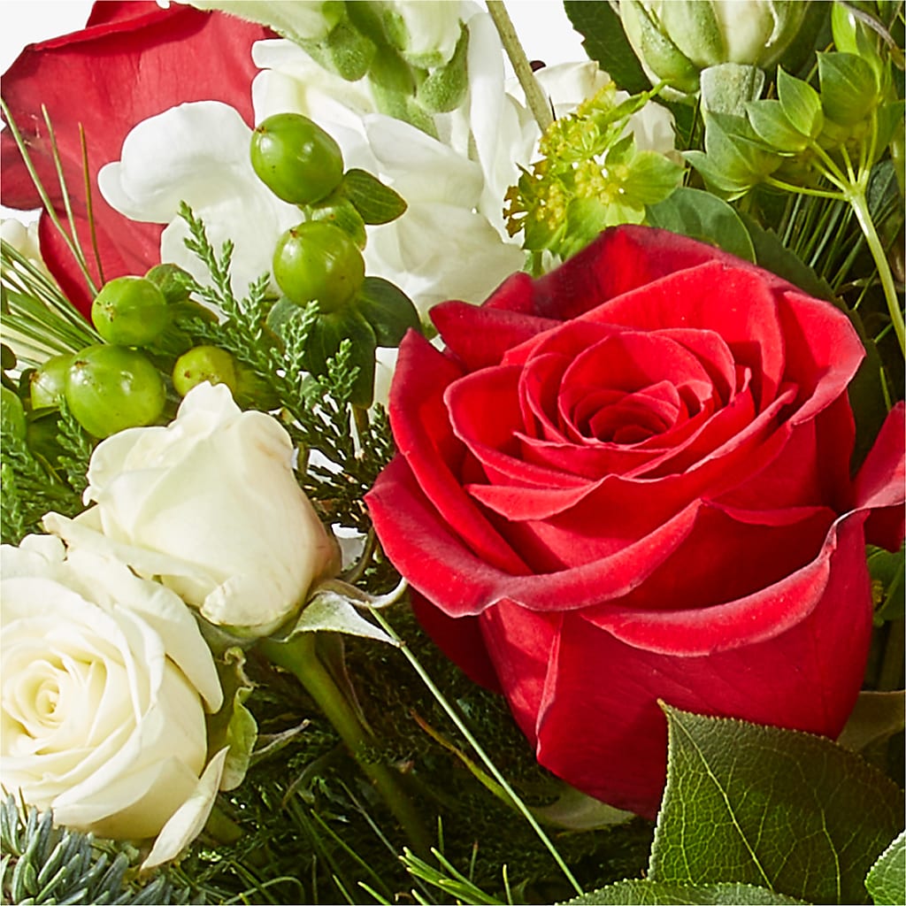 Deck the Halls Bouquet – THE FLOWER PATCH & GIFT SHOPPE, Lehighton PA